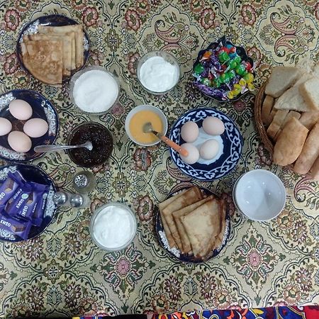 Zuhro Guest House Buchara Buitenkant foto