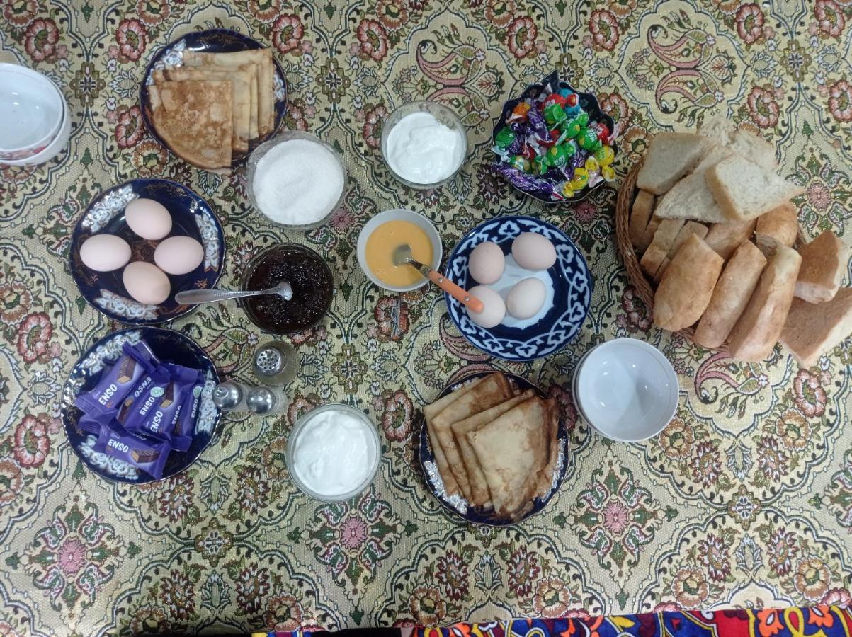 Zuhro Guest House Buchara Buitenkant foto
